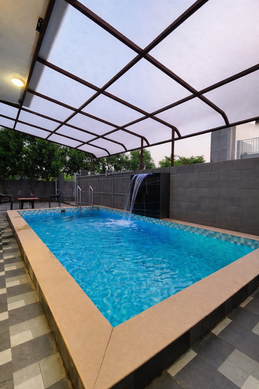 Bristle by Sahyadri stays